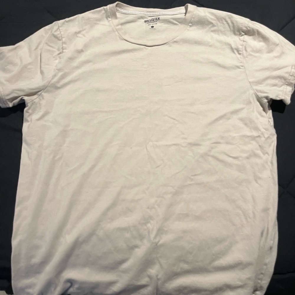 Hollister t shirt